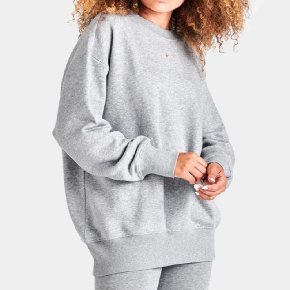 Nike sportswear essentials phoenix fleece